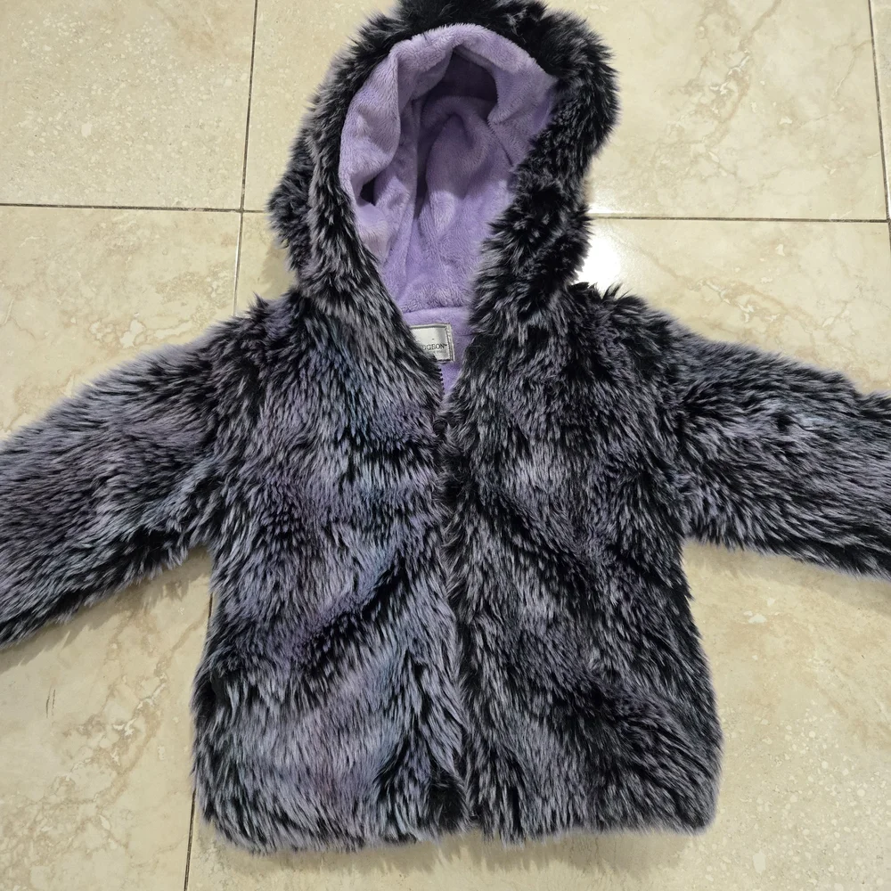 American Wigeon Faux Fur Hooded Jacket Girls Sz 4 Gray Plush Purple Lining